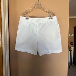 LOFT woman’s shorts. Size 6. White. Great condition.